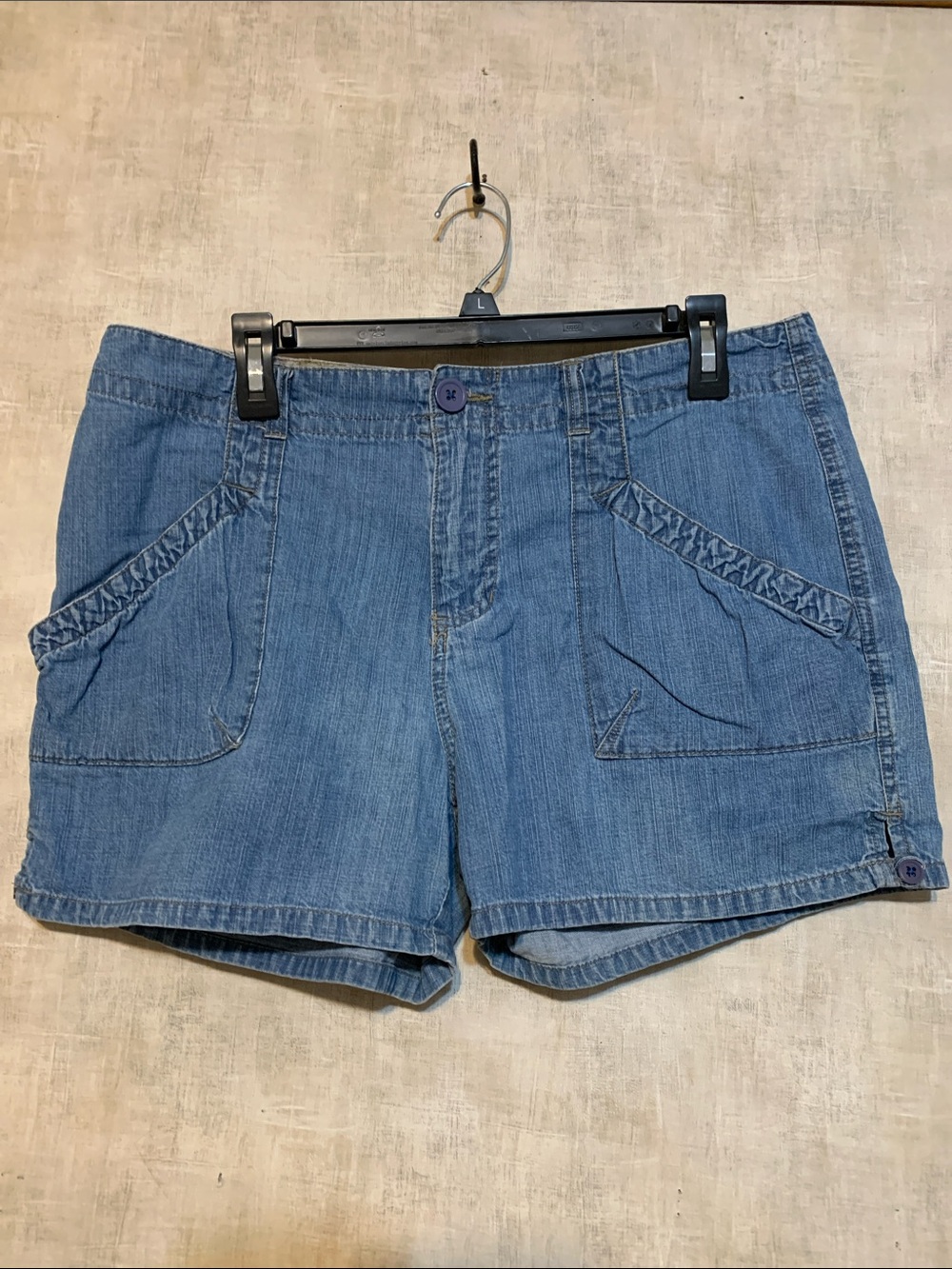 Faded Glory Blue Denim Women's Shorts with Front Pocket Detail size 14